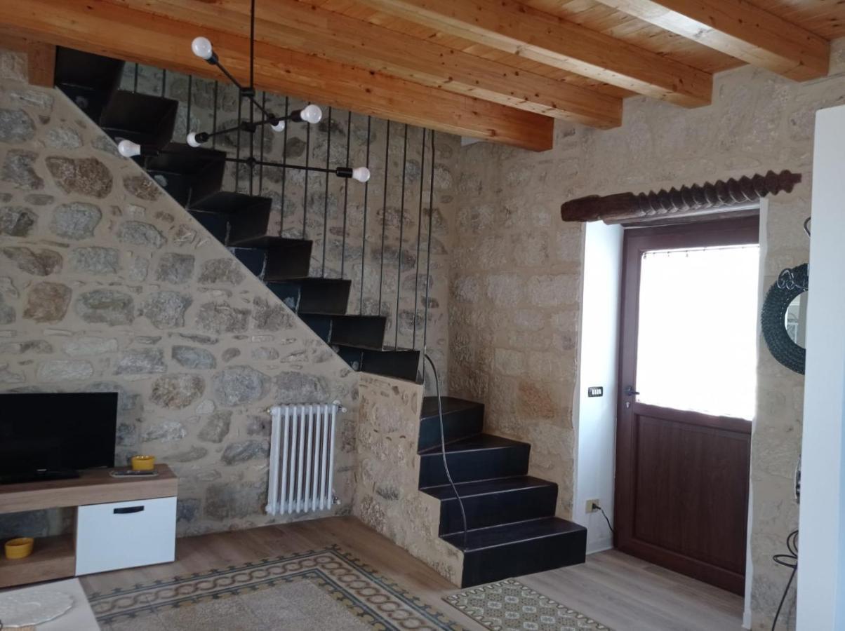 Casa Vacanze Borgo Gulini Da Anna Petralia Soprana Exteriér fotografie