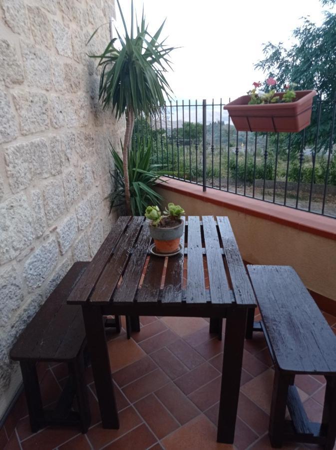 Casa Vacanze Borgo Gulini Da Anna Petralia Soprana Exteriér fotografie